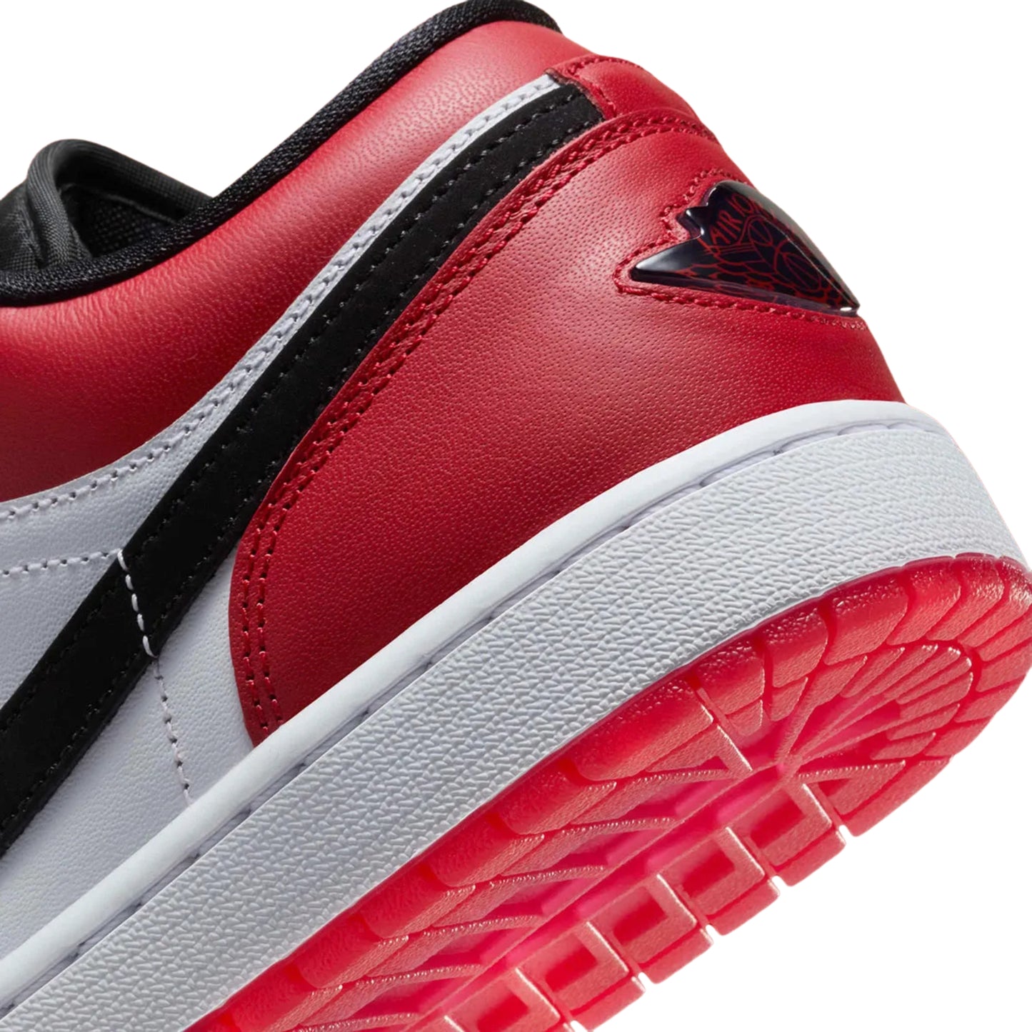Jordan 1 Low SE Black Toe (2025)