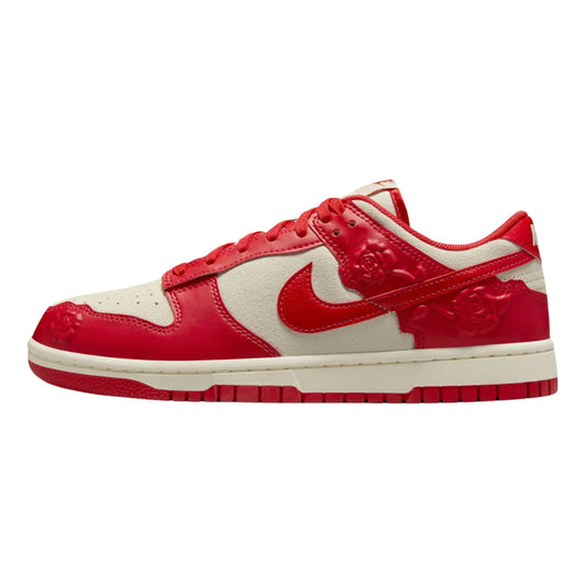 Dunk Low Red Roses